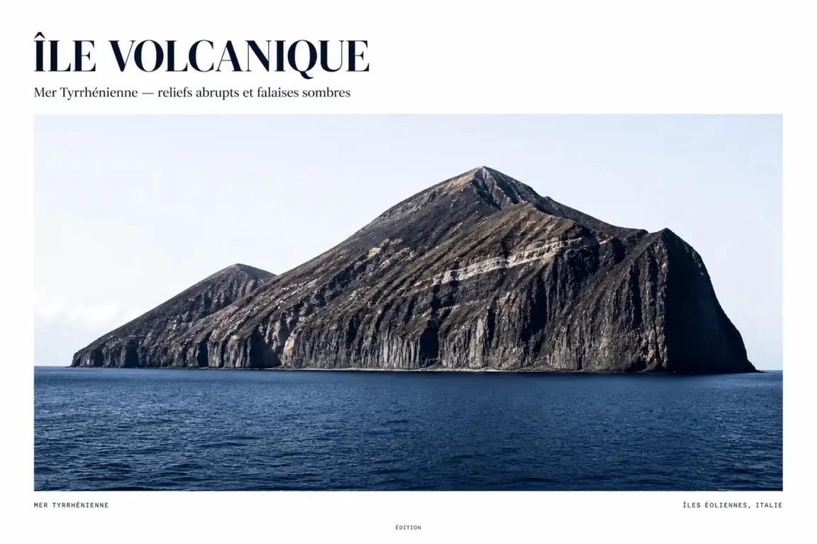 Paysage volcanique de la mer tyrrhénienne avec falaises et mer profonde